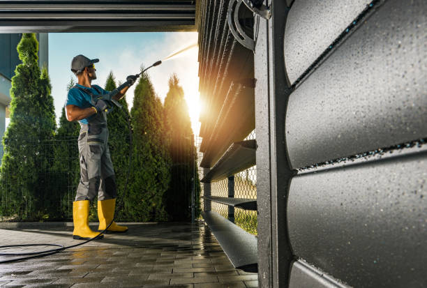 Why Choose Our Certified Pressure Washing Experts for Your Project Needs in Moreauville, LA?